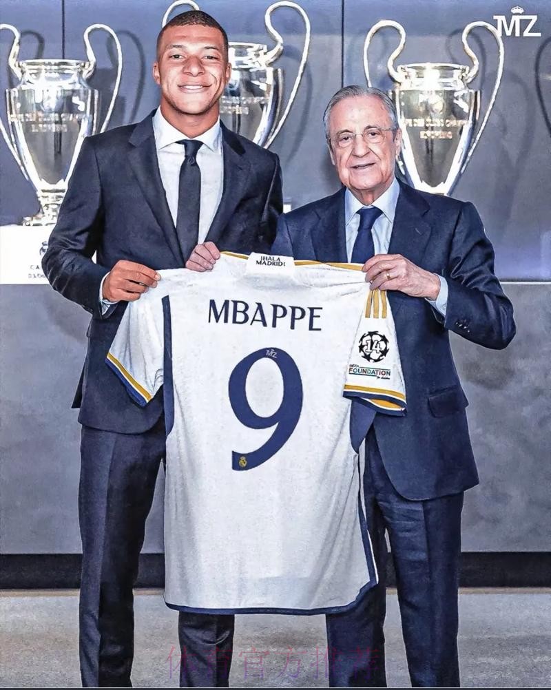 佛爷回应:C罗不会回皇马!他还谈了姆巴佩和哈兰德 佛爷回应:C罗不会回皇马!他还谈了姆巴佩和哈兰德